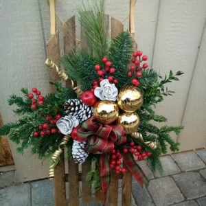 Wooden Sleigh Porch Decoration